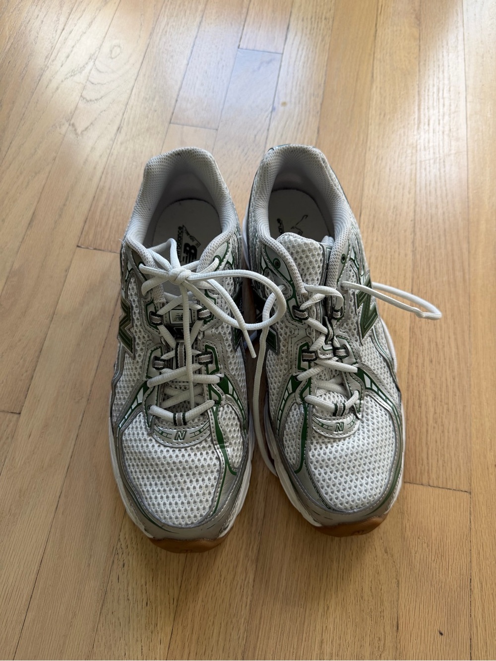 New Balance 740 green/ gray size 10 - Picture 4 of 10